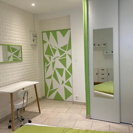 Beautiful 1-bedroom - Near The